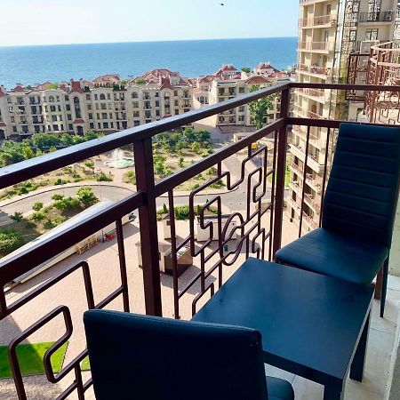 The Den Apartamento Odessa Exterior foto