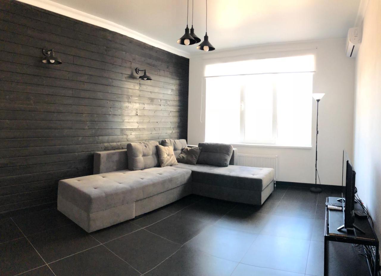 The Den Apartamento Odessa Exterior foto