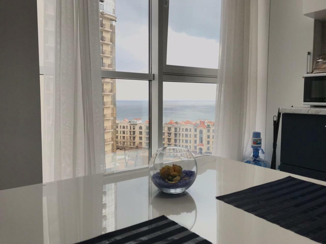 The Den Apartamento Odessa Exterior foto
